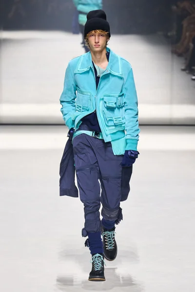 Look 33